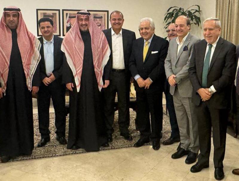معالي المستشار في الديوان الأميري الكويتي الشيخ فيصل الحمود المالك الصباح يلبي دعوة كريمة من السفير الاردني 