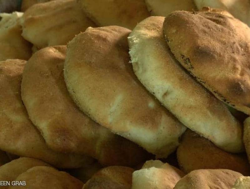 أزمات ليبيا "الغنية" تصل إلى.. الخبز