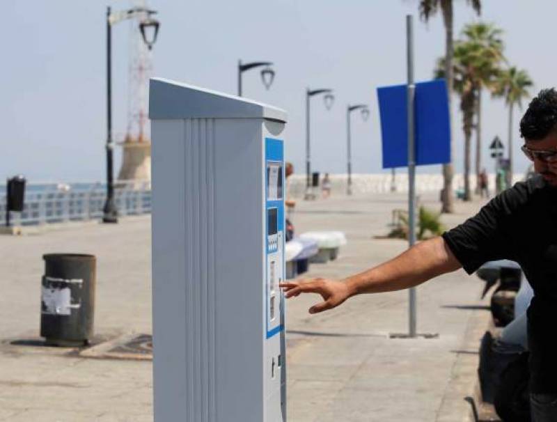 ديوان المحاسبة يكشف الهدر في مشاريع الإشارات الضوئية والباركميتر
