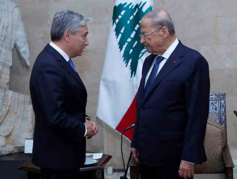 ) شامبين من بعبدا: نقف إلى جانب لبنان وسنساعد في إعادة الاعمار