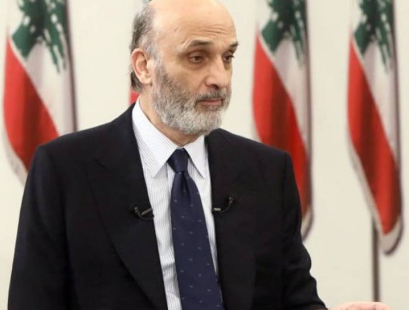 جعجع يلتقي وفد كتلة المستقبل في معراب