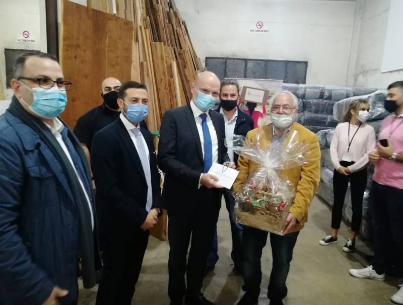جمعية مساندة الشرق الألمانية قدمت حصصا غذائية وأغطية شتوية للعائلات المتضررة من انفجار المرفأ
