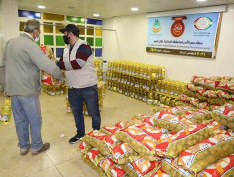 بيت الزكاة بدأ بتوزيع مساعدات غذائية في طرابلس والضواحي