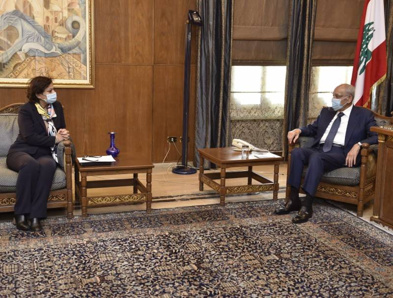 بري استقبل نجاة رشدي وتسلم من بدران تقرير ديوان المحاسبة عن قطع حساب موازنة 2018 وهنأ بذكرى انتصار الثورة الايرانية