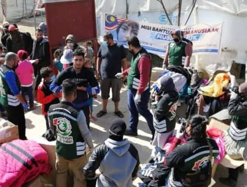 مساعدات عينية من ماليزيا للاجئين شمالا ضمن شعاع دافئ