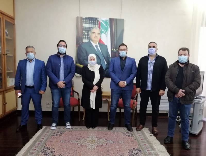 الحريري التقت وفدا من تجمع رجال الأعمال والمهن الحرة