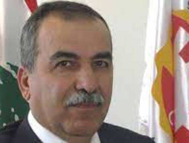 نائب رئيس الاتحاد العمالي العام في لبنان النقابي حسن فقيه في ندوة صحافية بمناسبة ذكرى الأول من أيار